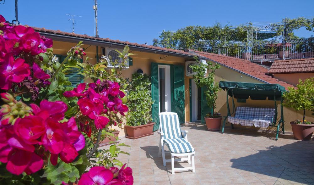 Tetto Fiorito Apartment Castellammare di Stabia Exterior photo